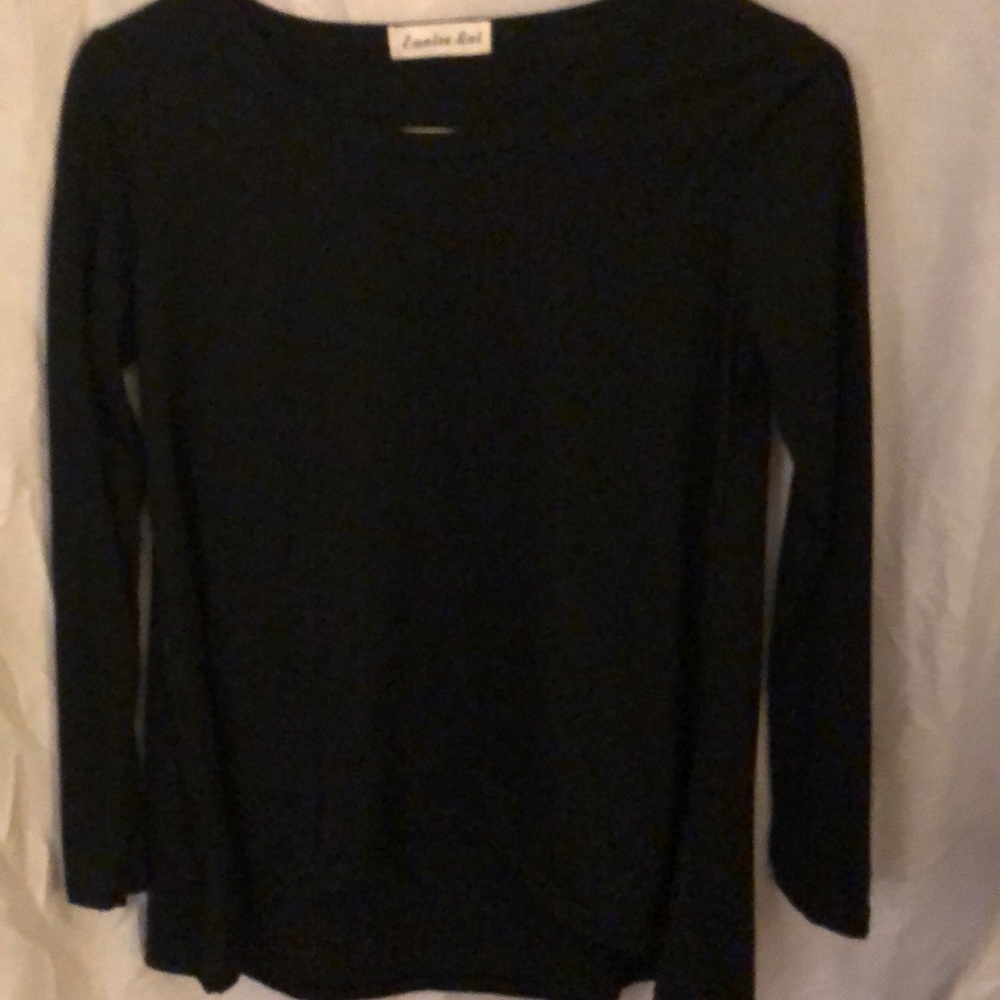Black Long Sleeve Shirt. Sz 2 (Fits like a S/M) Worn Once!!